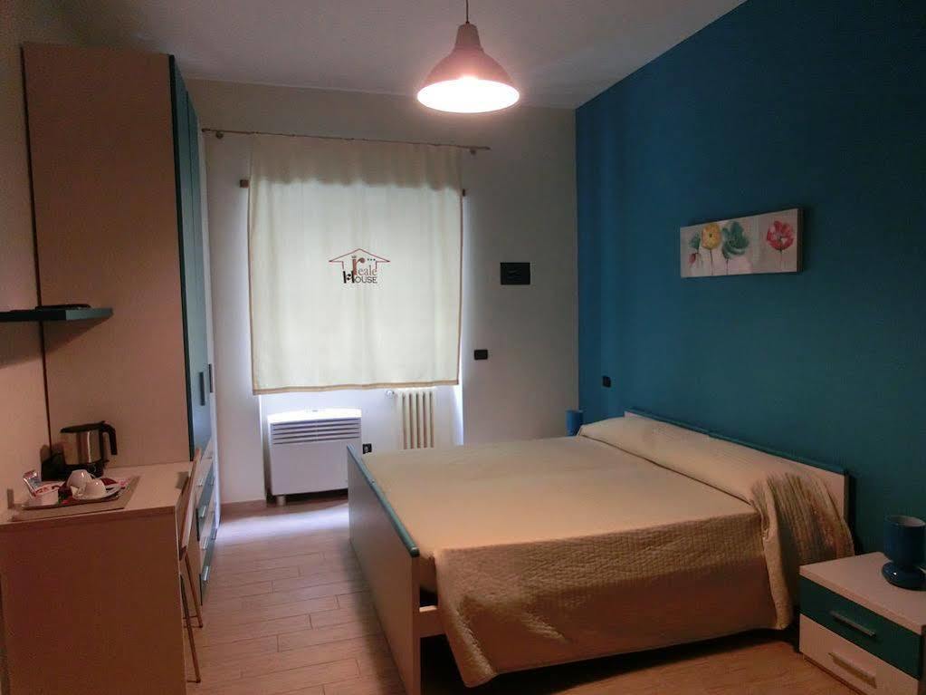Reale House Rooms Roma Dış mekan fotoğraf
